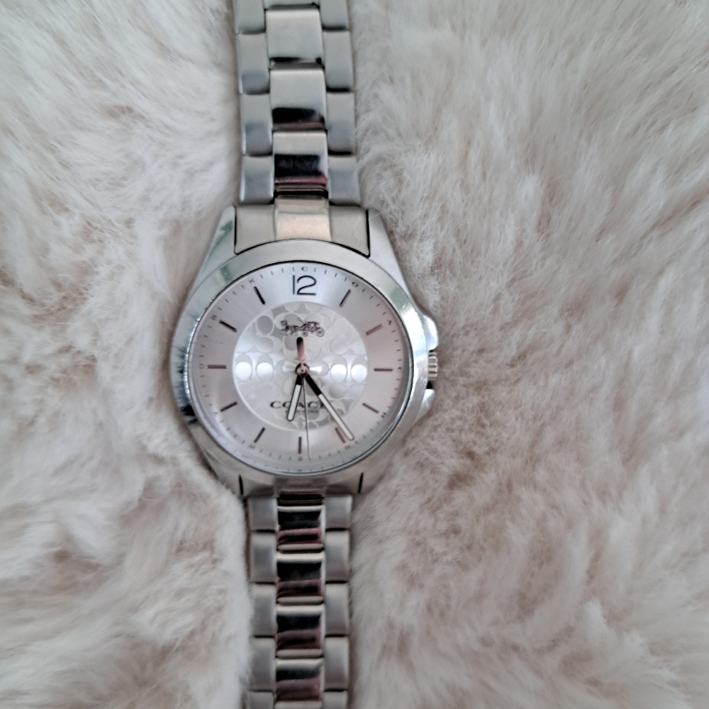 Coach authentic watch